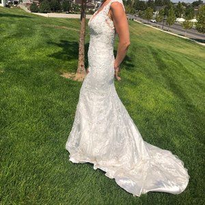 Allure 8800 Ivory Dress Size 6